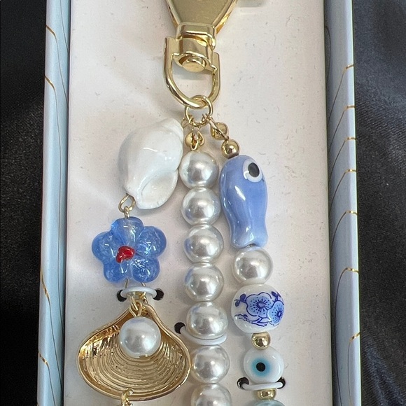 Eye Candy | Heart & Ocean Motif Bag Charm - Picture 6 of 10